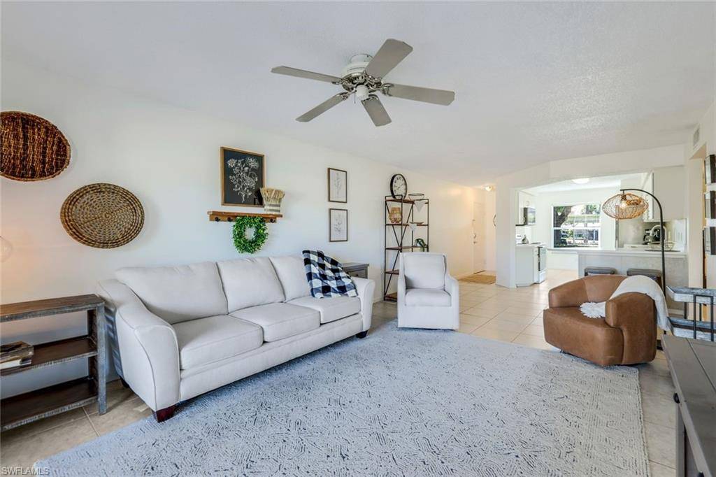 Bonita Springs, FL 34134,3970 Leeward Passage CT #101