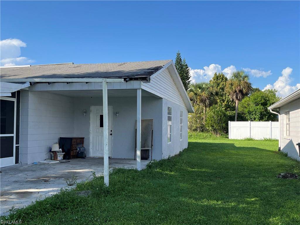 Lehigh Acres, FL 33936,121 E 3rd ST