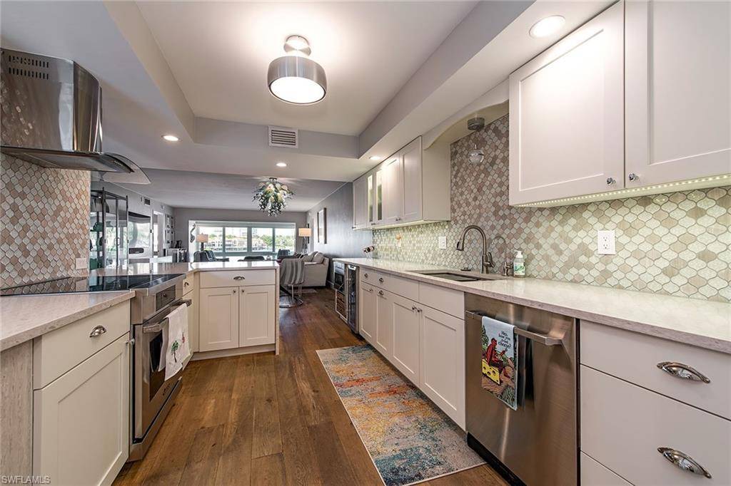 Naples, FL 34103,4155 Crayton RD #203
