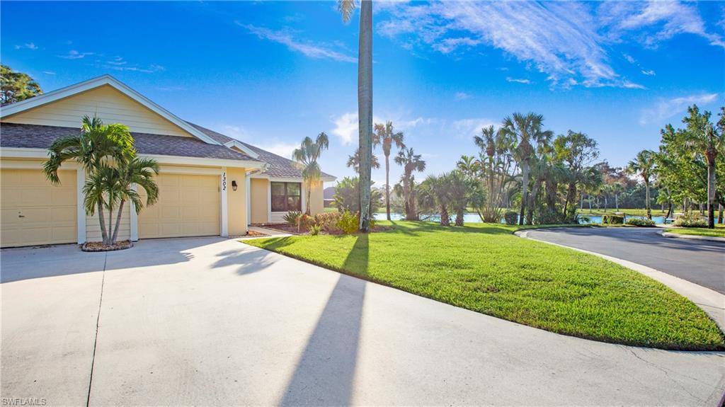 Naples, FL 34110,1302 Park Lake DR #32-R