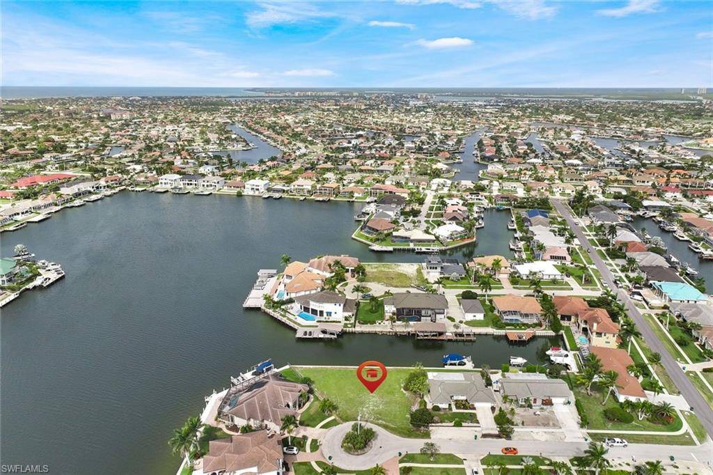 Marco Island, FL 34145,1020 Dill CT