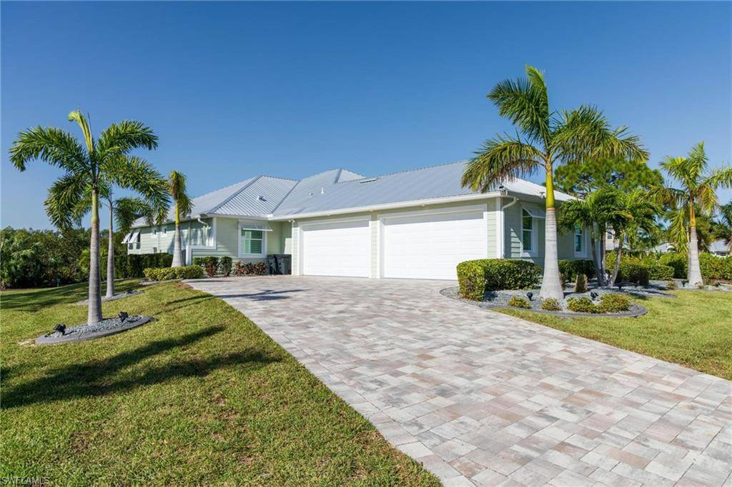 North Fort Myers, FL 33917,6012 Eagle Watch CT