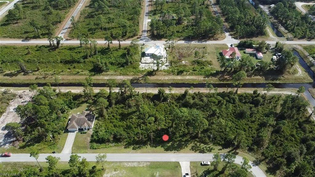 Lehigh Acres, FL 33974,815 Pinecastle DR