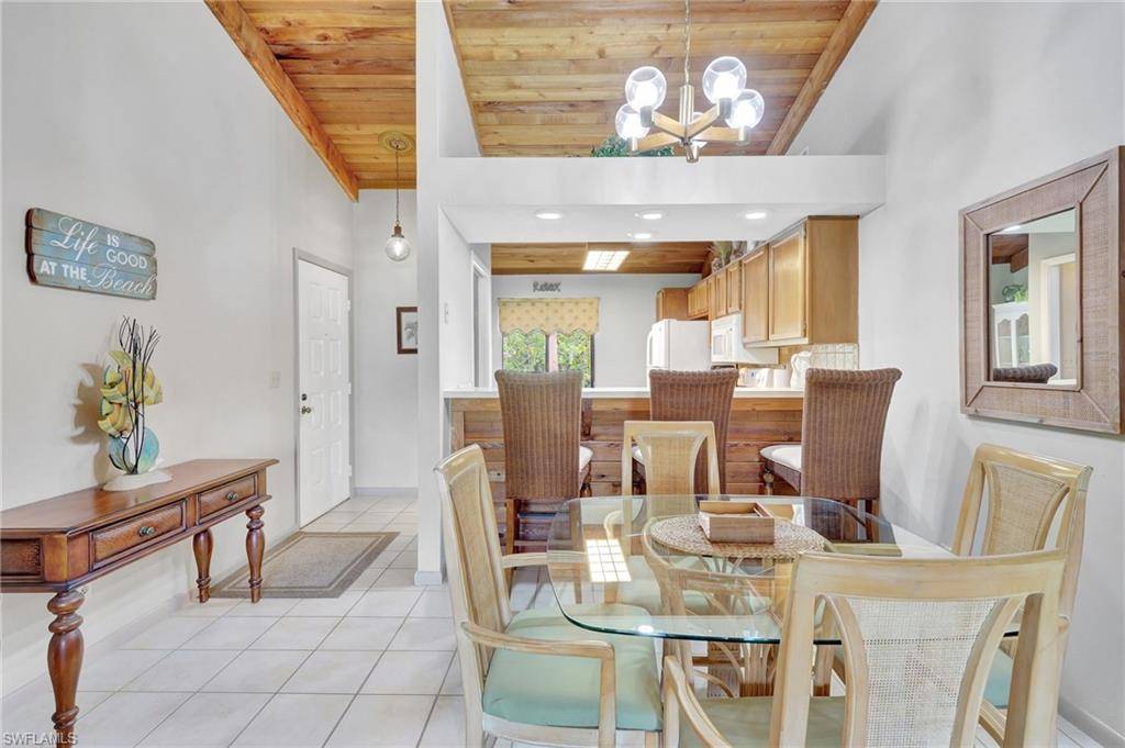 Naples, FL 34112,2972 Kings Lake BLVD #2972