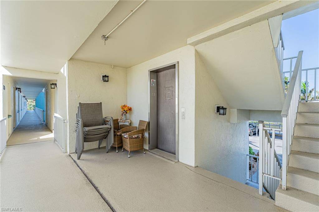 Fort Myers, FL 33907,1660 Pine Valley DR #203