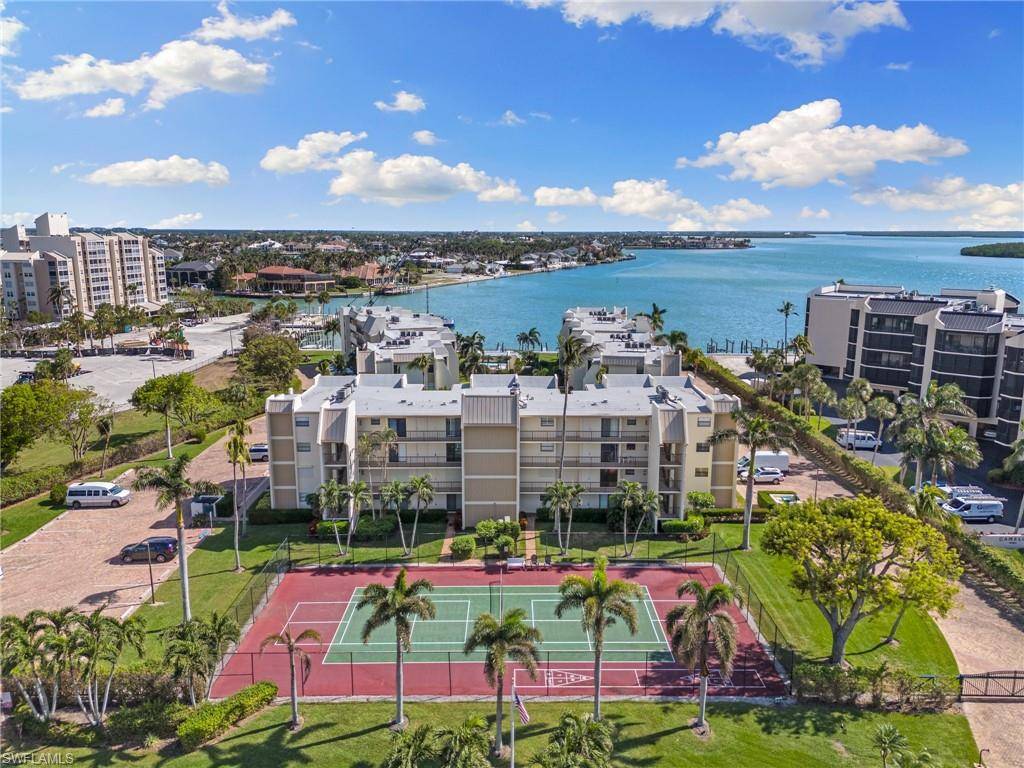 Marco Island, FL 34145,929 Collier CT #B201