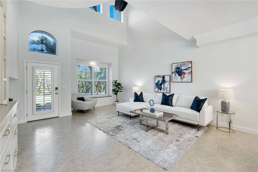 Naples, FL 34102,1150 6th ST S #3