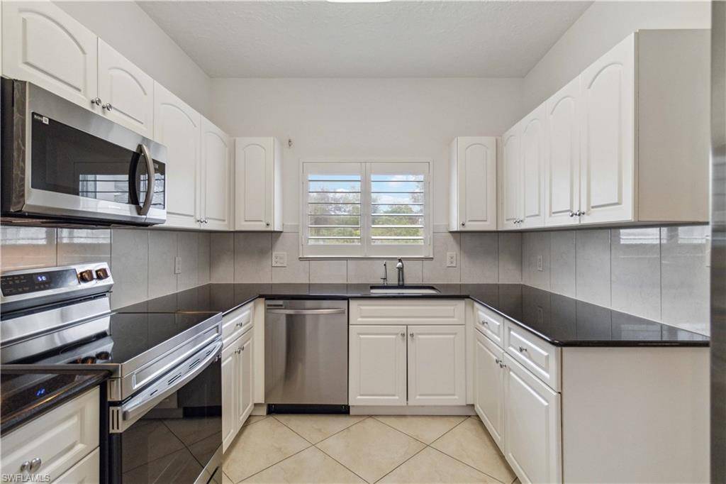 Naples, FL 34110,604 Arbor Lake DR #6-103