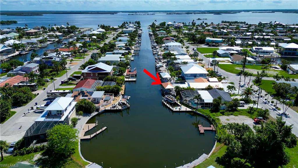 Fort Myers Beach, FL 33931,107 Albatross ST