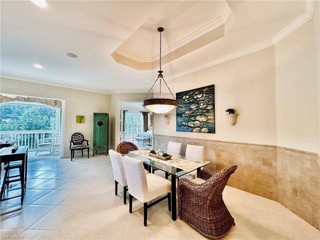 Naples, FL 34108,505 Via Veneto #8-201