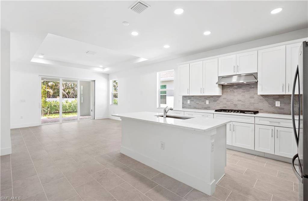 Naples, FL 34114,8873 Oceana WAY