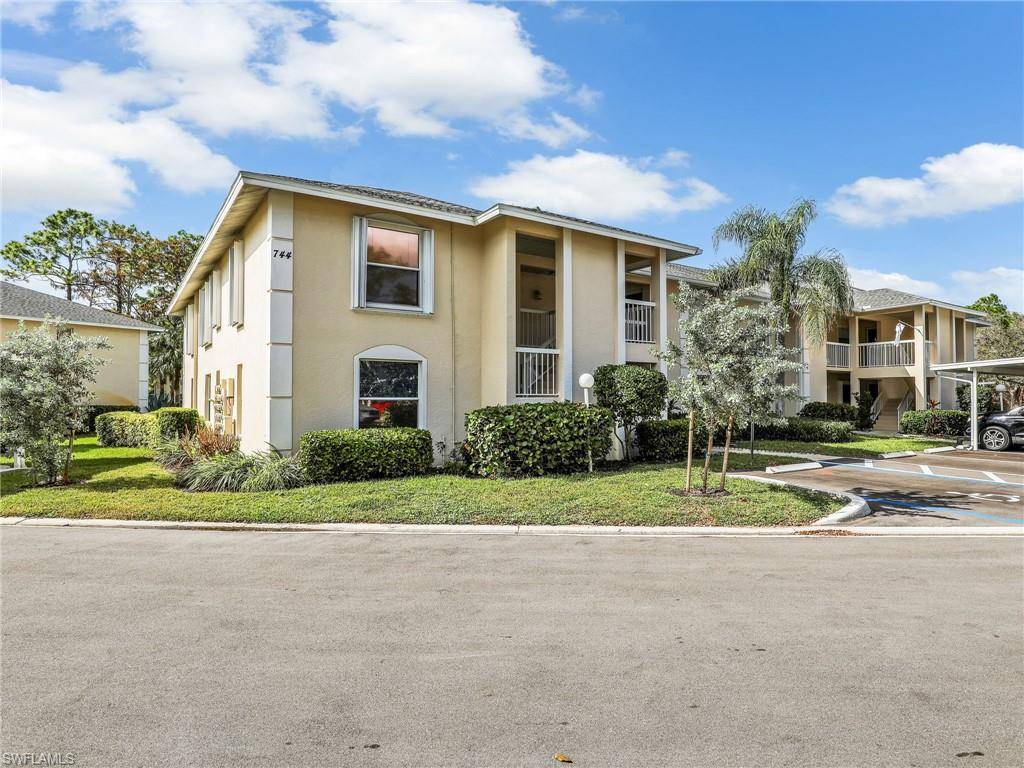 Naples, FL 34104,744 Landover CIR #101