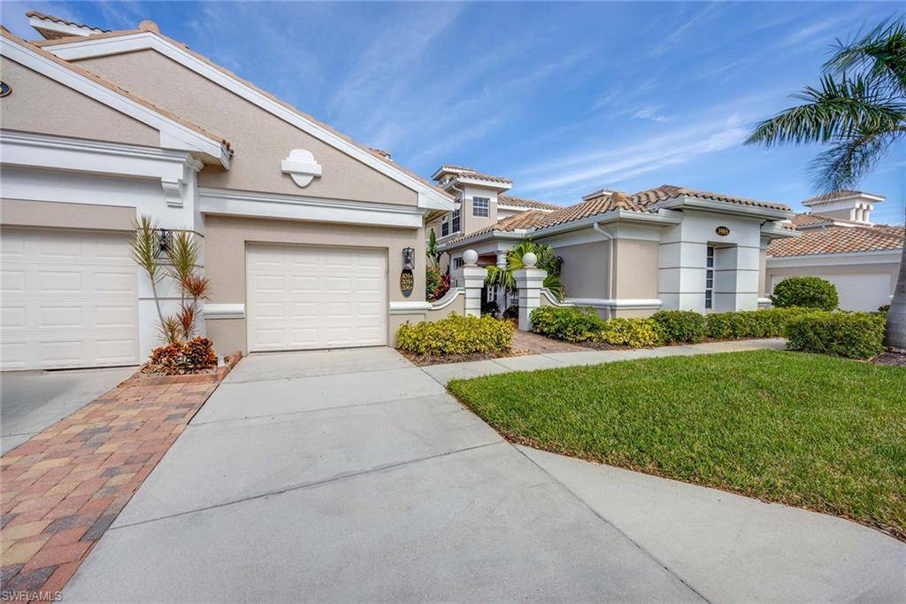 Naples, FL 34114,3985 Deer Crossing CT #205