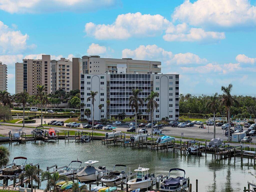 Naples, FL 34108,25 BLUEBILL AVE #A-401