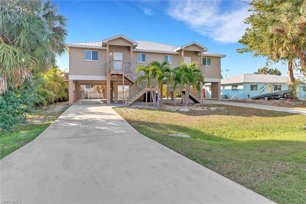 Fort Myers Beach, FL 33931,17284/286 Whitewater CT
