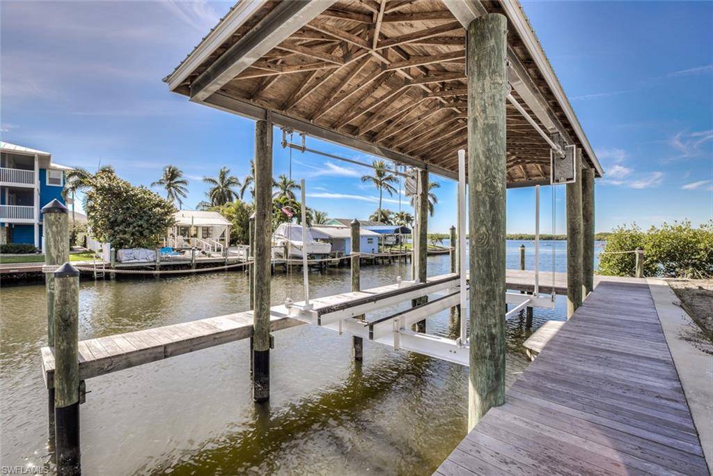 Matlacha, FL 33993,2639 Second ST