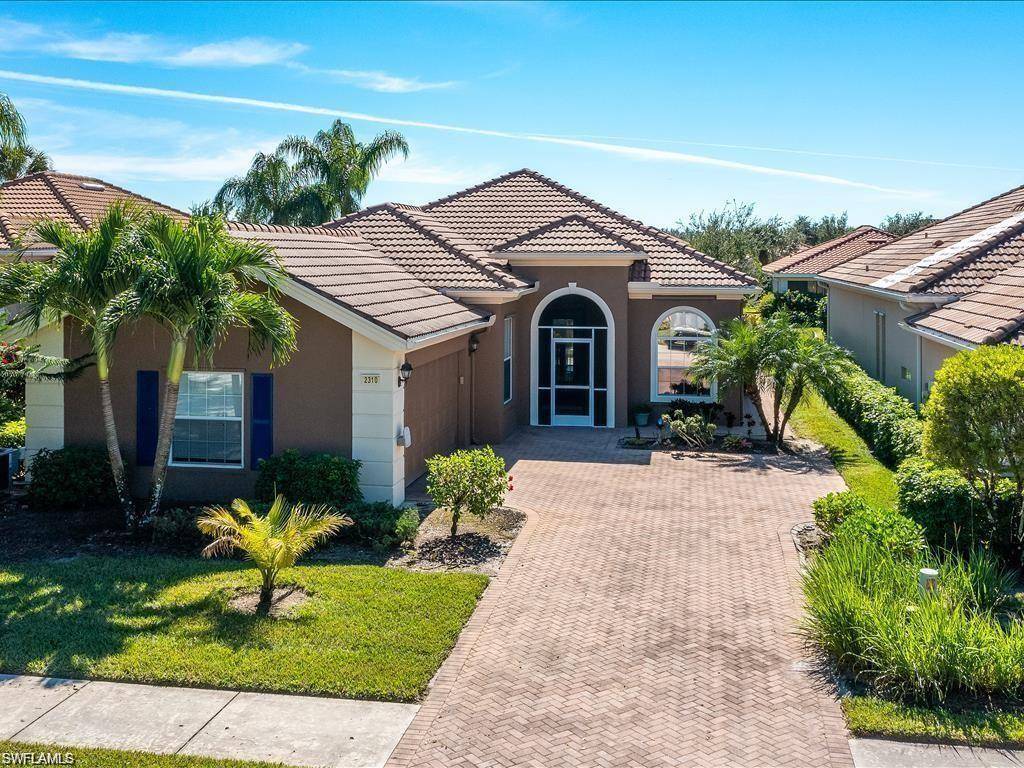 Naples, FL 34120,2310 Heydon CIR W