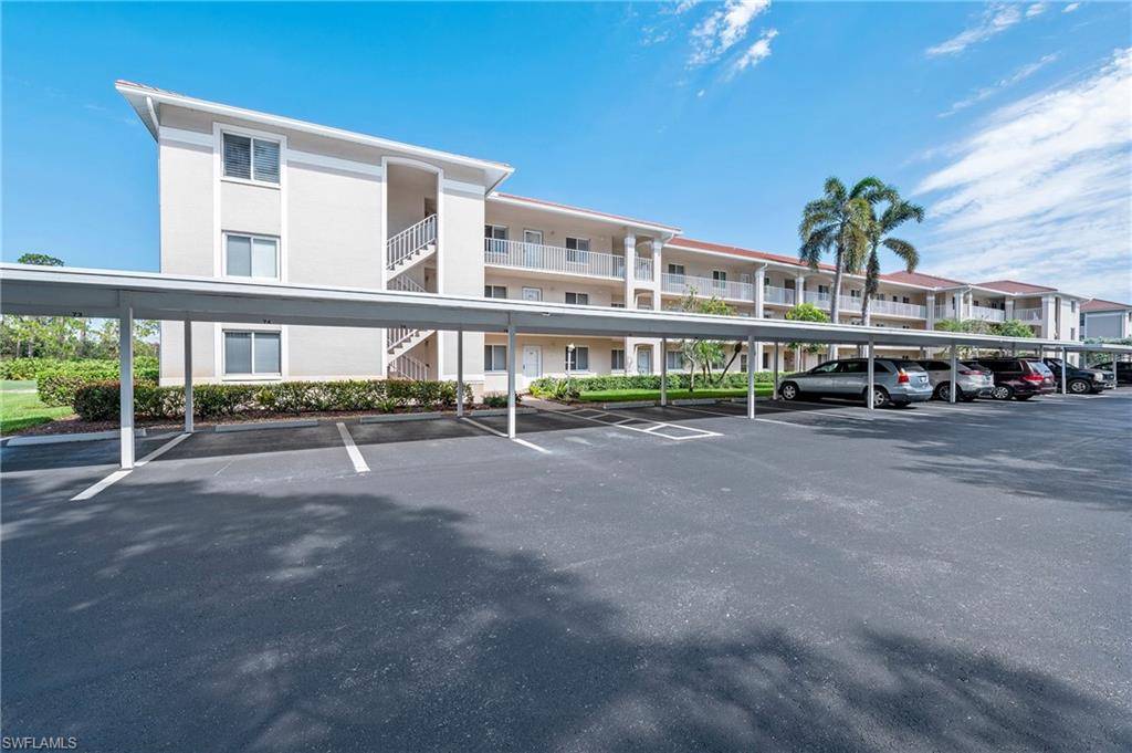 Naples, FL 34104,7065 Dennis CIR #F-302