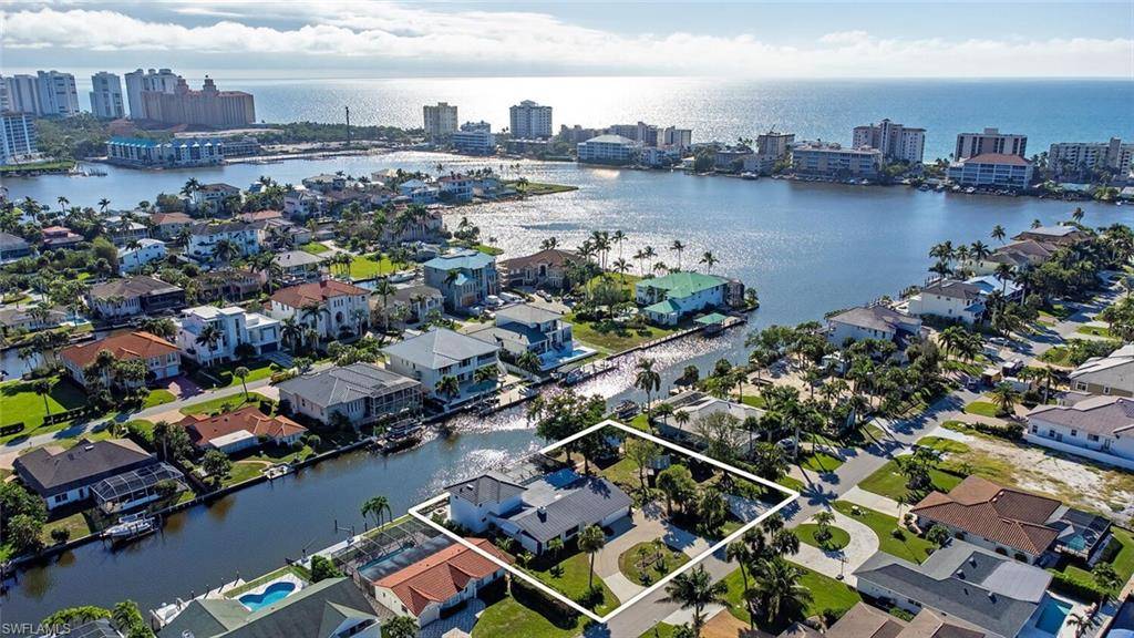 Naples, FL 34108,438 Lagoon AVE