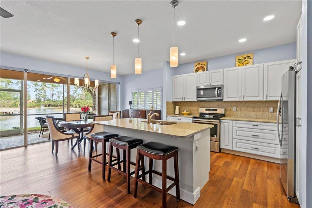 Naples, FL 34110,5305 Andover DR #102