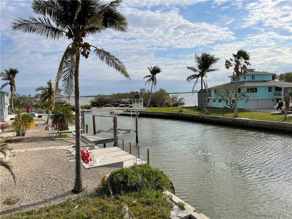 Fort Myers Beach, FL 33931,21571 Widgeon TER