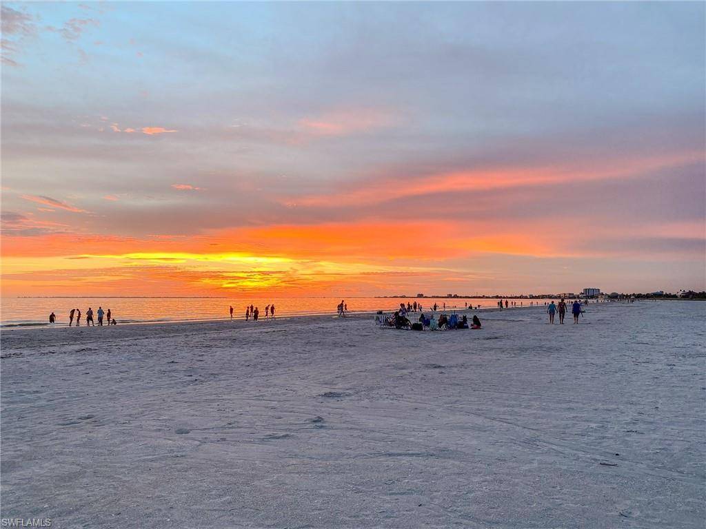 Fort Myers Beach, FL 33931,2088 Estero BLVD #3F