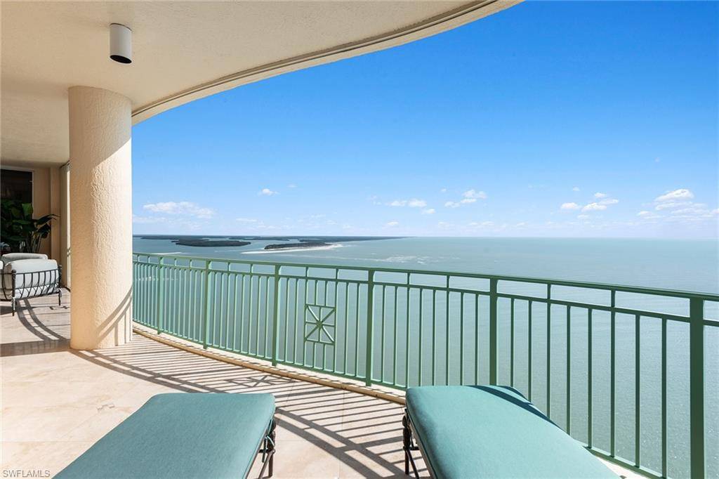 Marco Island, FL 34145,970 Cape Marco DR #2205