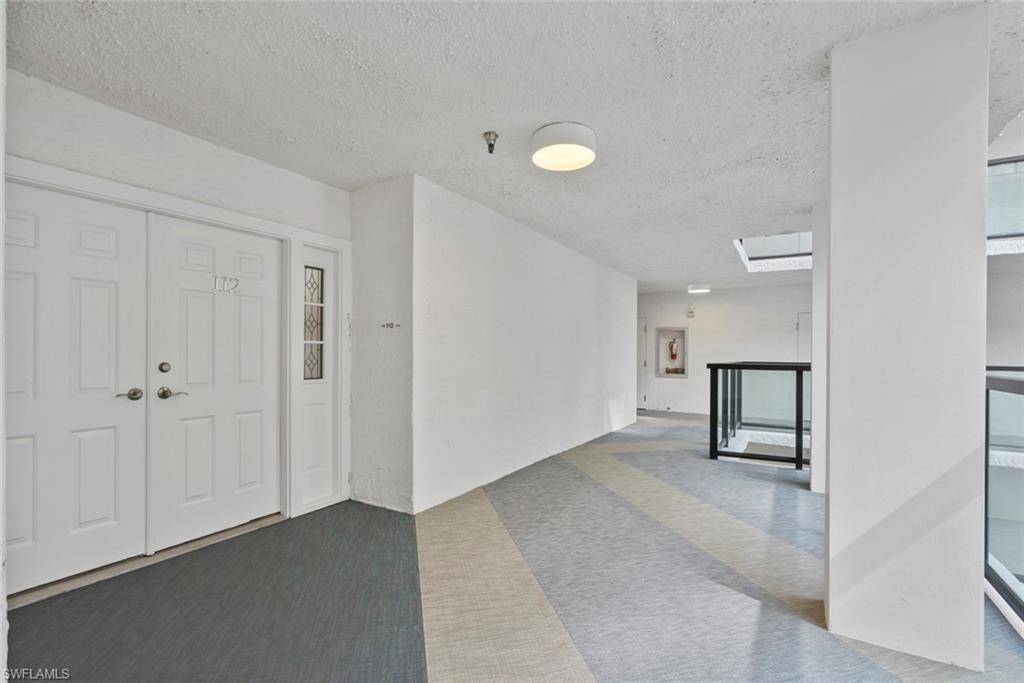 Naples, FL 34103,4031 Gulf Shore BLVD N #11C