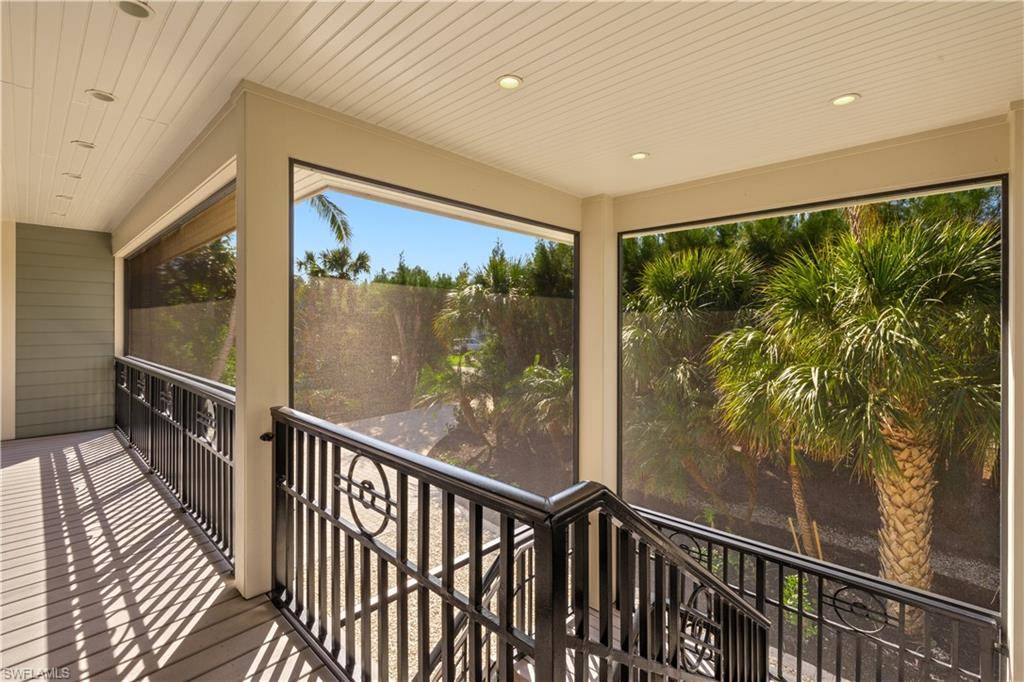 Sanibel, FL 33957,734 Pyrula AVE