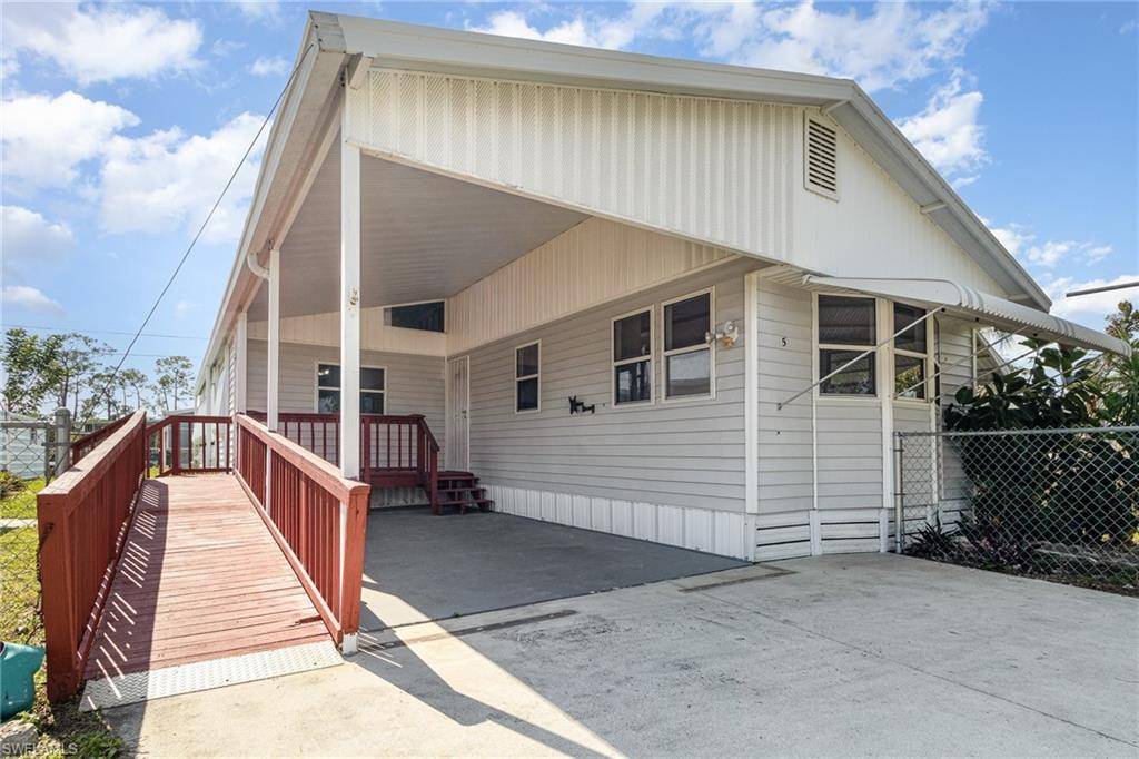 North Fort Myers, FL 33903,19621 N Tamiami TRL #5