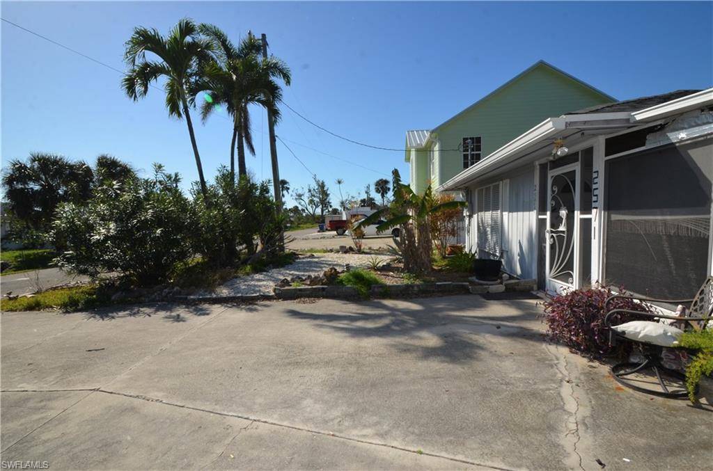 St. James City, FL 33956,2571 Tamarind ST