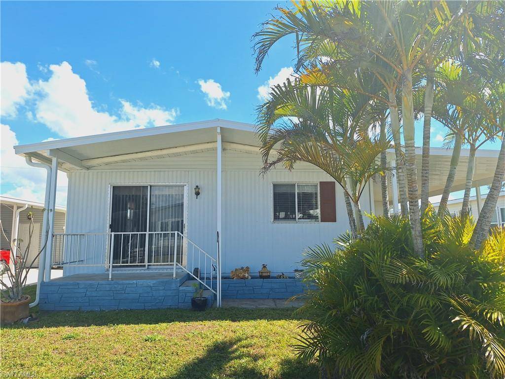 North Fort Myers, FL 33917,14504 Nathan Hale LN