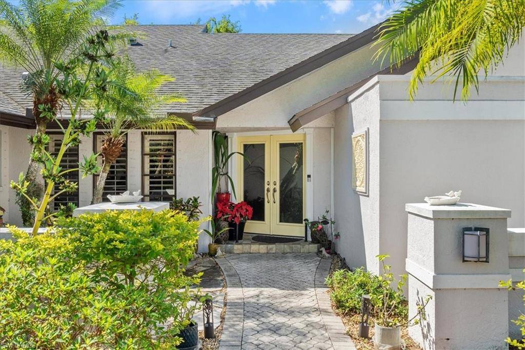 Fort Myers, FL 33919,19 Winewood CT