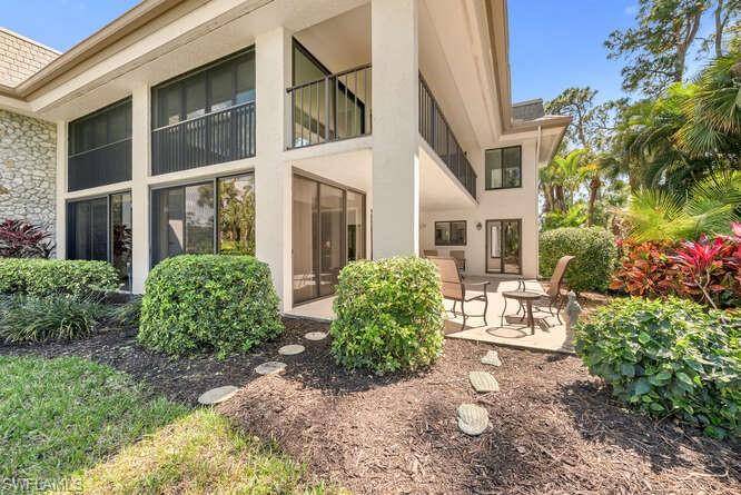 Naples, FL 34105,711 Wildwood LN #711