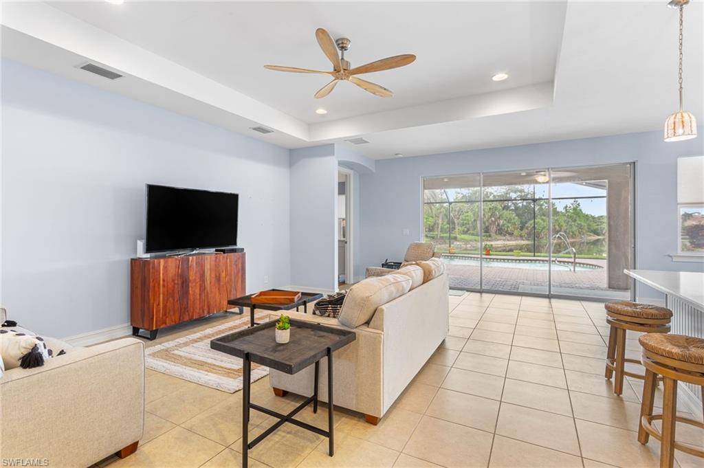 North Fort Myers, FL 33903,13104 SILVER THORN LOOP