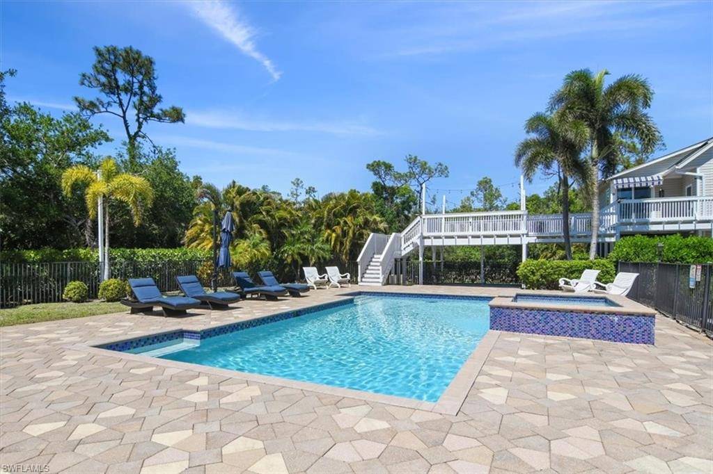 Naples, FL 34109,6941 Hunters RD