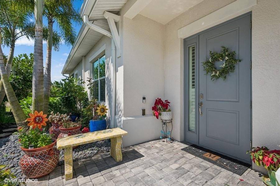 Naples, FL 34114,8947 Saint Lucia DR