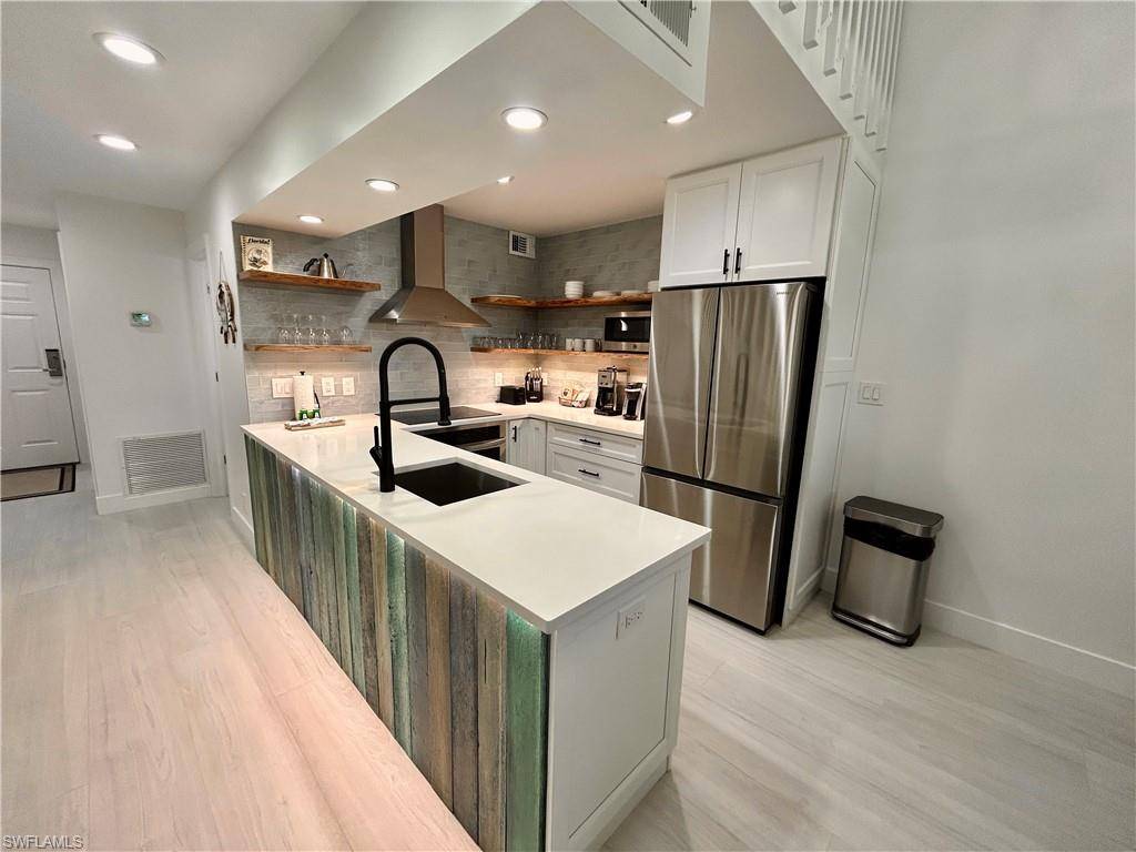 Captiva, FL 33924,2122 Gulf Beach Villas