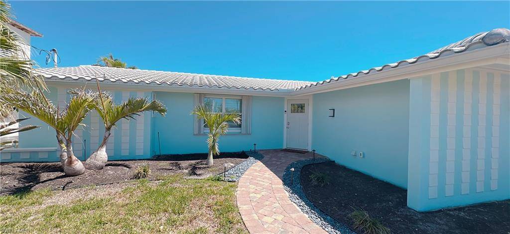 Fort Myers Beach, FL 33931,11 Palmview BLVD