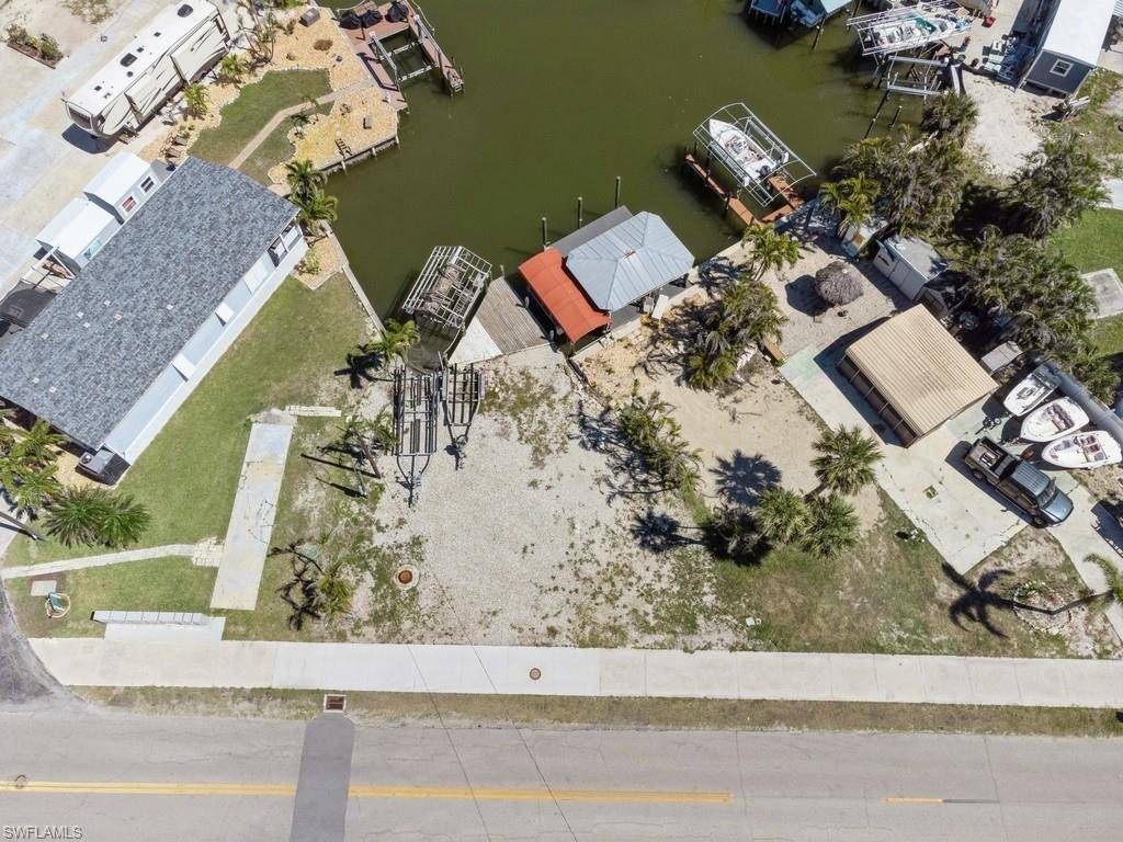 Fort Myers Beach, FL 33931,1603 Main ST