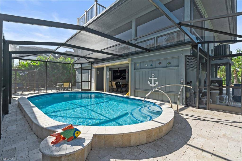 Fort Myers Beach, FL 33931,319 Nature View CT
