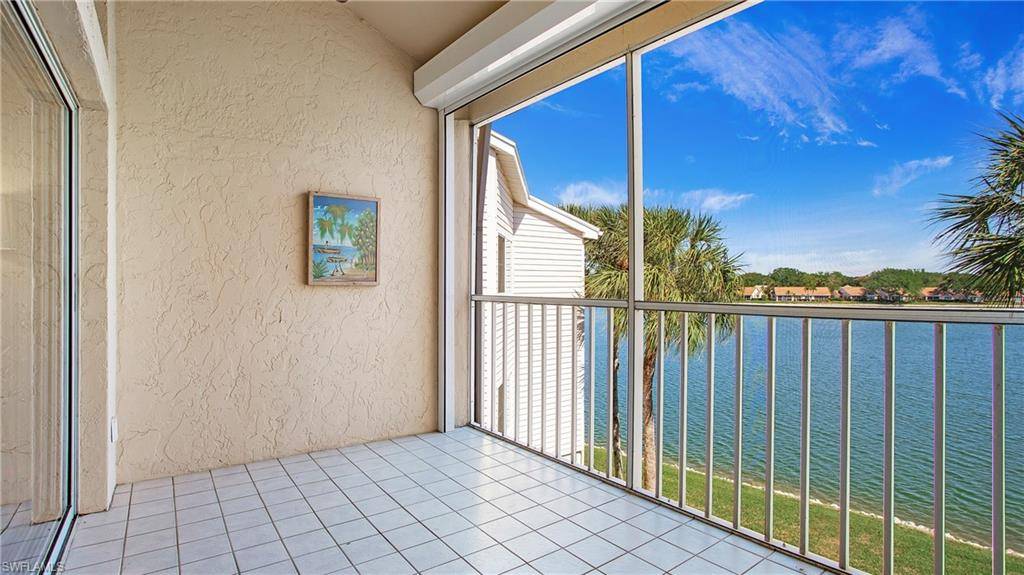 Naples, FL 34109,2711 Citrus Lake DR #F302