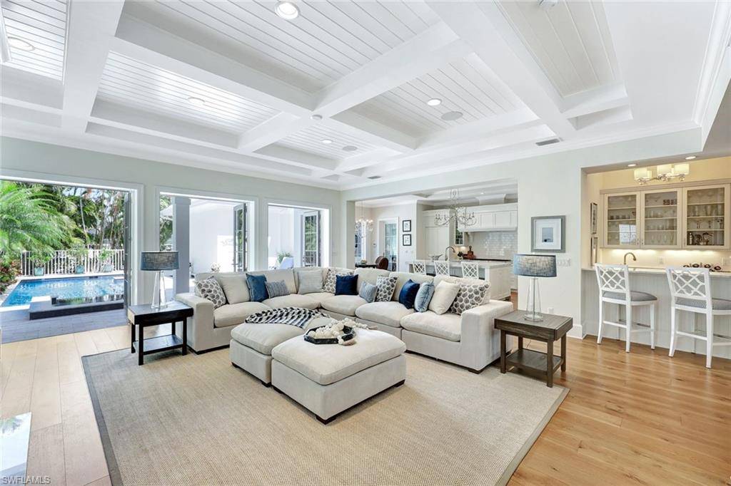 Naples, FL 34102,455 13th AVE S