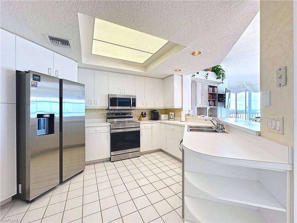 Bonita Springs, FL 34134,269 Barefoot Beach BLVD #PH3
