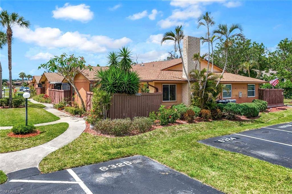 Fort Myers, FL 33908,6324 Royal Woods DR