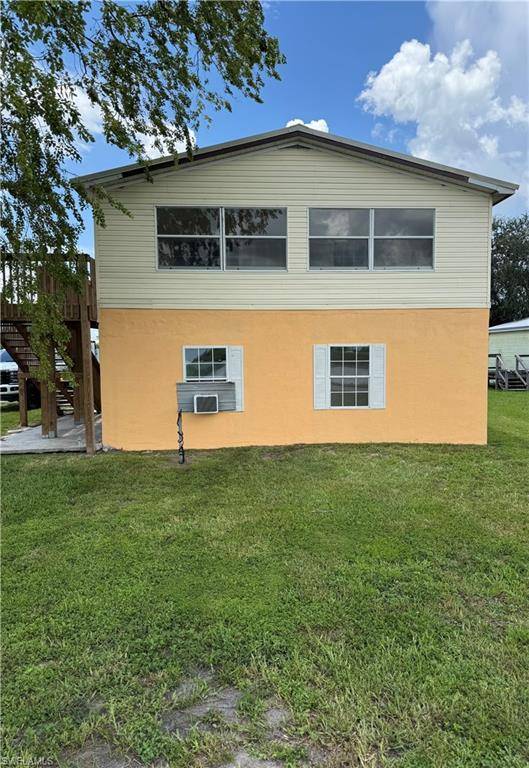 Moore Haven, FL 33471,901 Thatcher BLVD