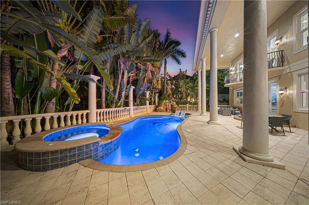 Naples, FL 34103,1408 Hemingway PL
