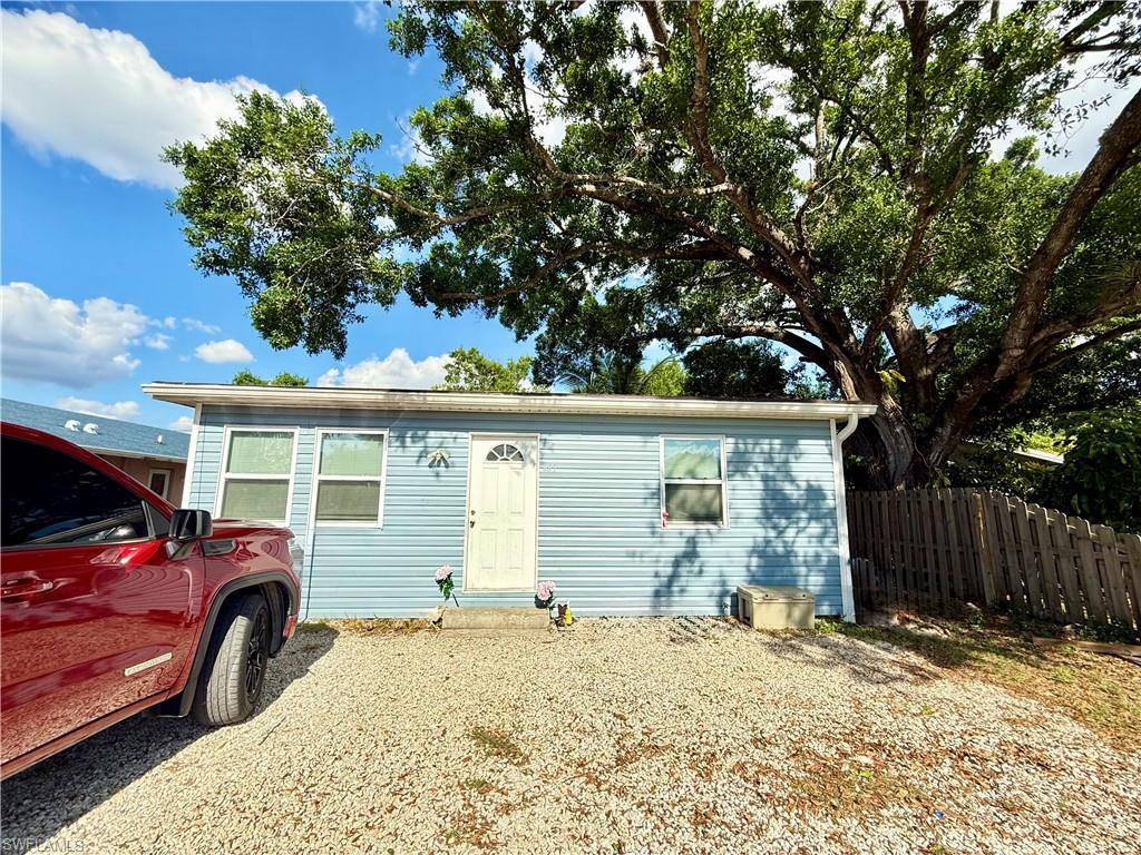 Fort Myers, FL 33905,487 Mississippi AVE