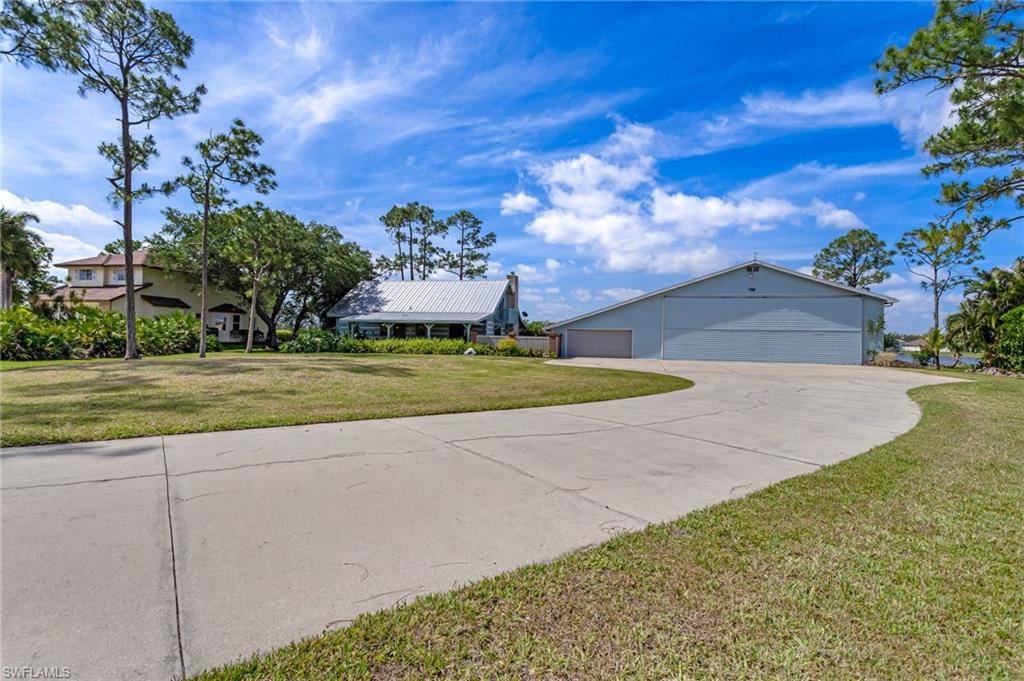 North Fort Myers, FL 33917,18631 Baseleg AVE