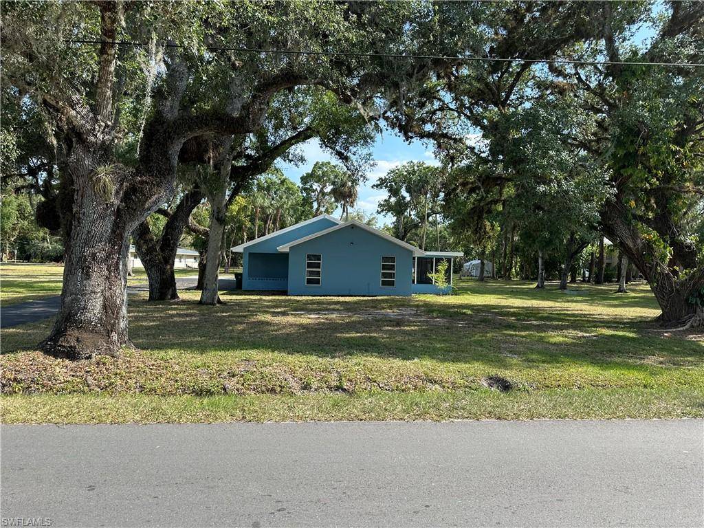 Labelle, FL 33935,265 Fort Thompson AVE